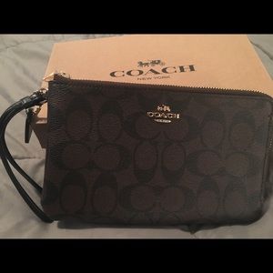 Coach Double Zip Wristlet